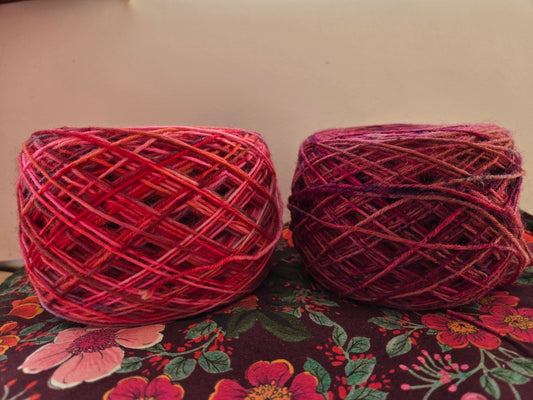 Kit de laines teintes à la main  " Jolie fille " 2S04